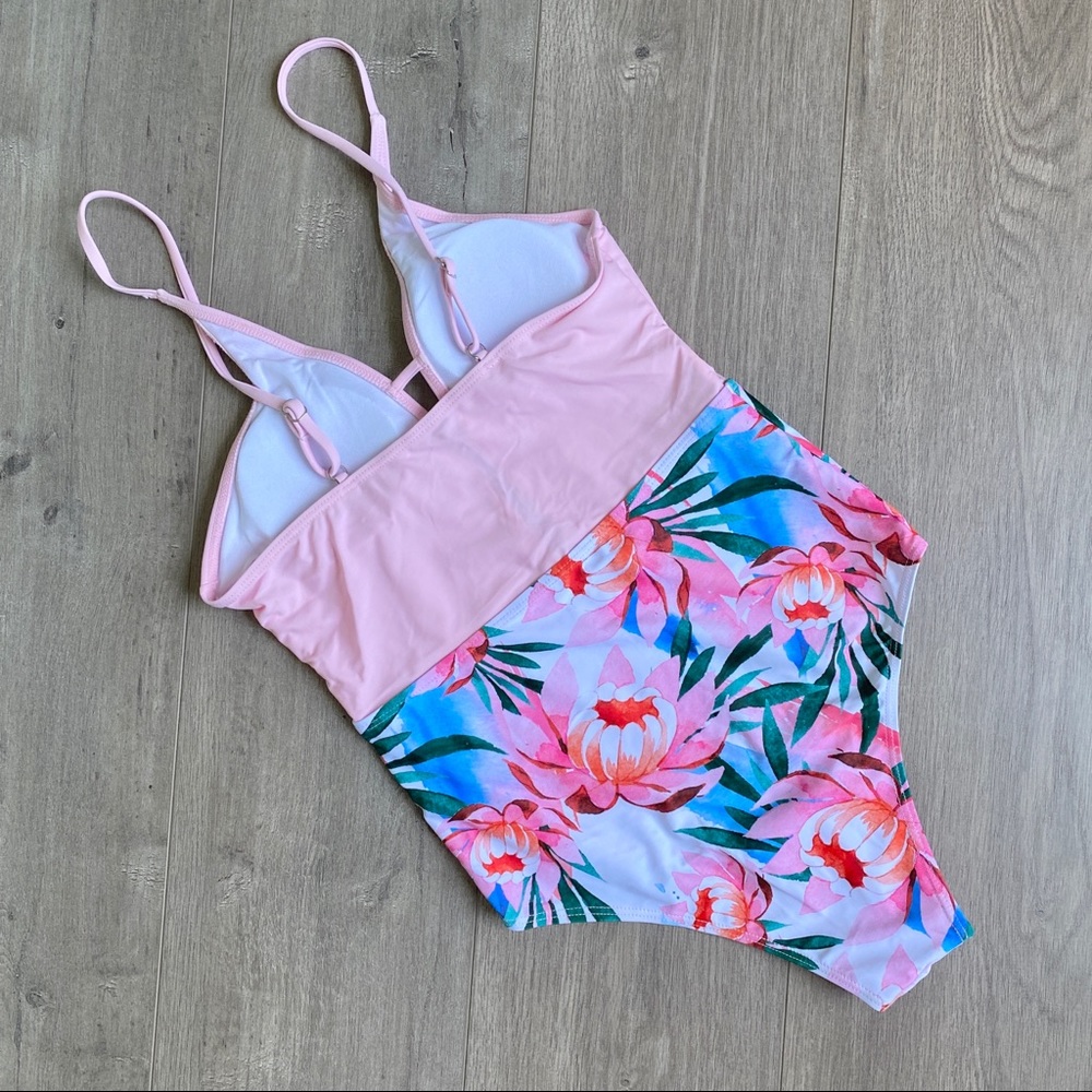 NWT Floral Print One Piece Swimsuit - Picture 2 of 6
